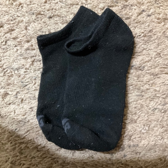 A Variety Bundle of Preloved Socks AVIA Socks - Picture 6 of 15